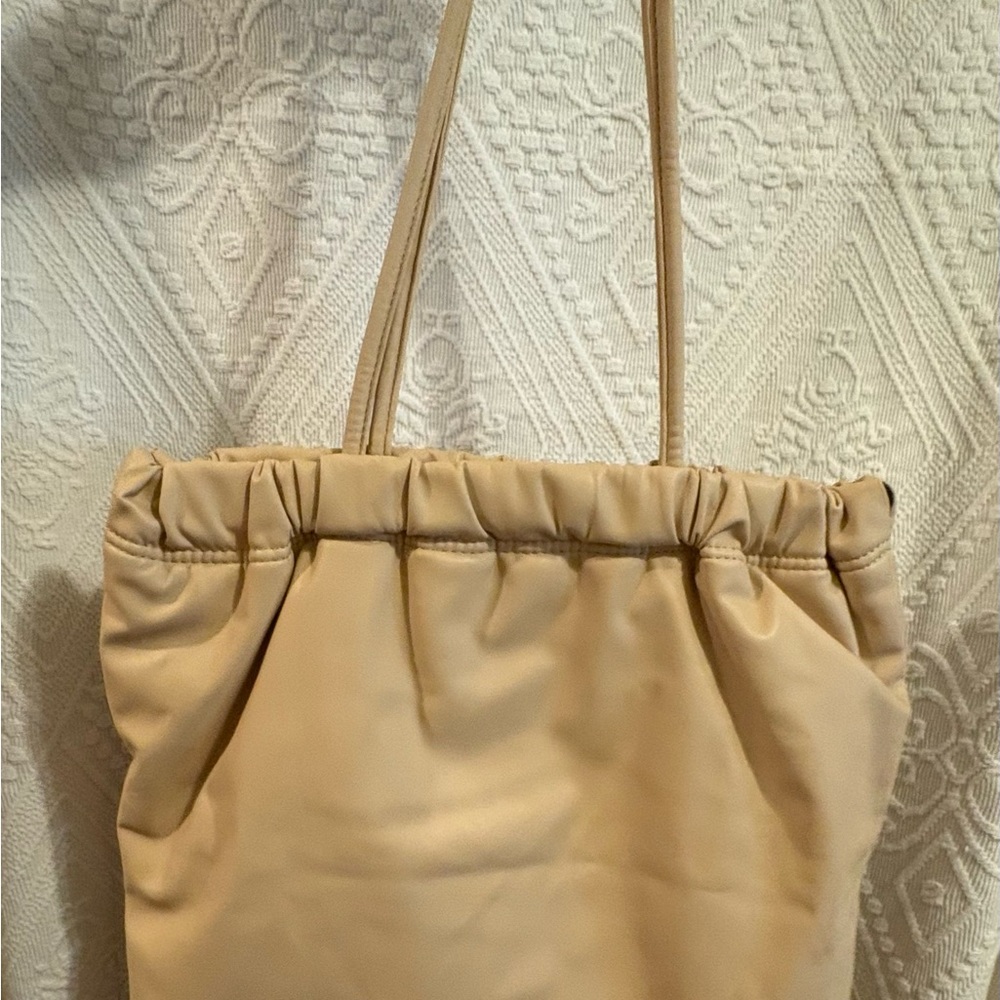 Zara Cream Women's Tote Bag